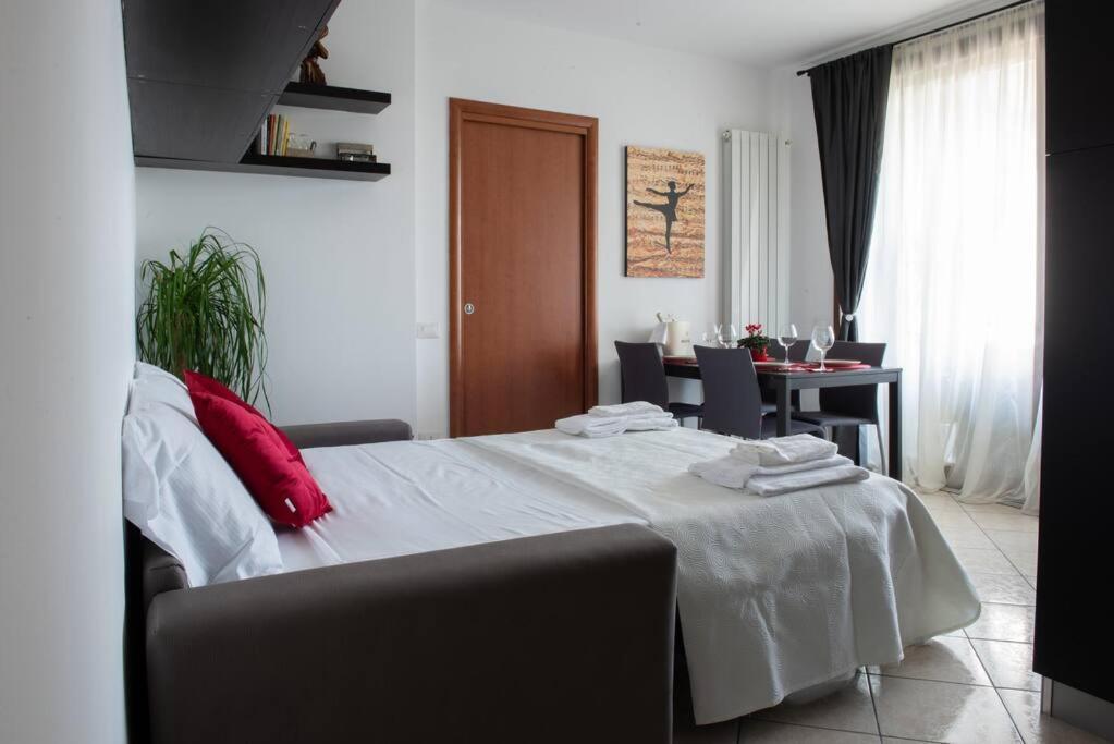 Bella Ciao Airport Apartment Seriate Esterno foto